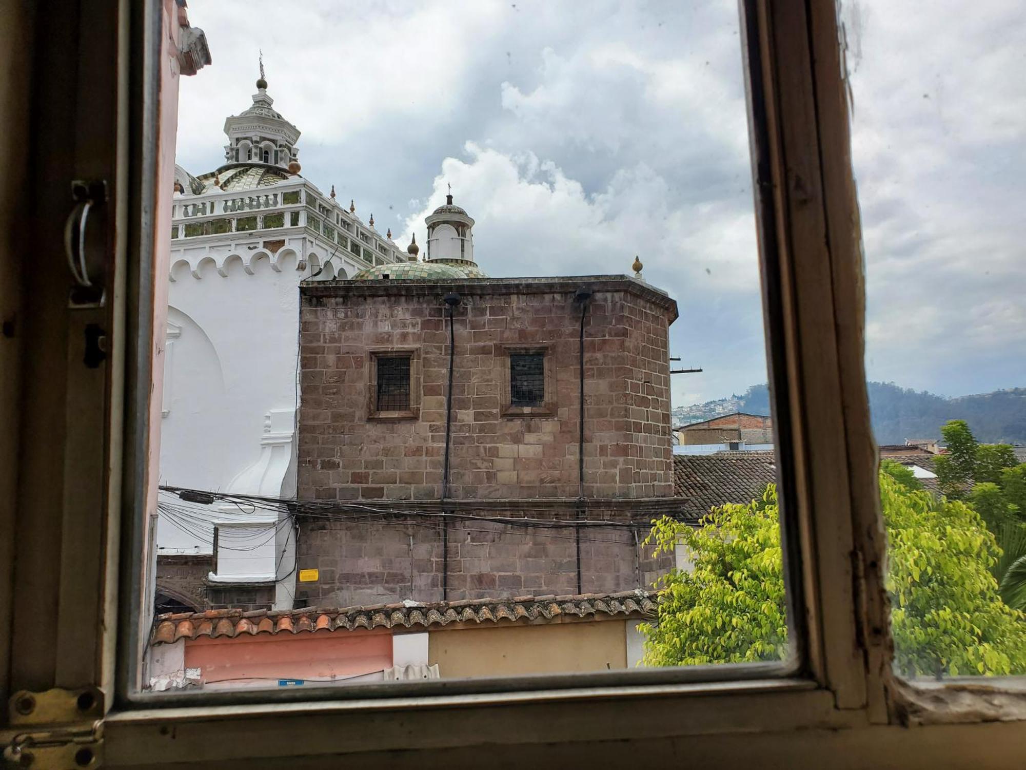 Hostal Juana De Arco Quito Exterior foto